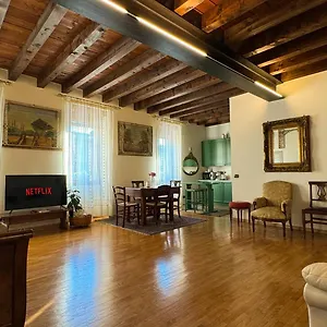 Dreaming Apartment