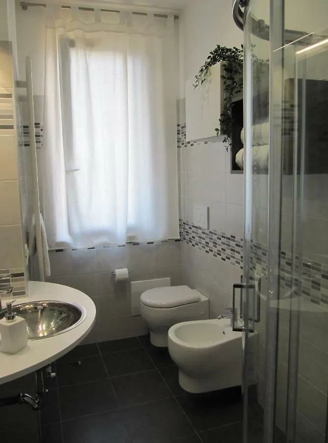Sole Di Lazise Apartment