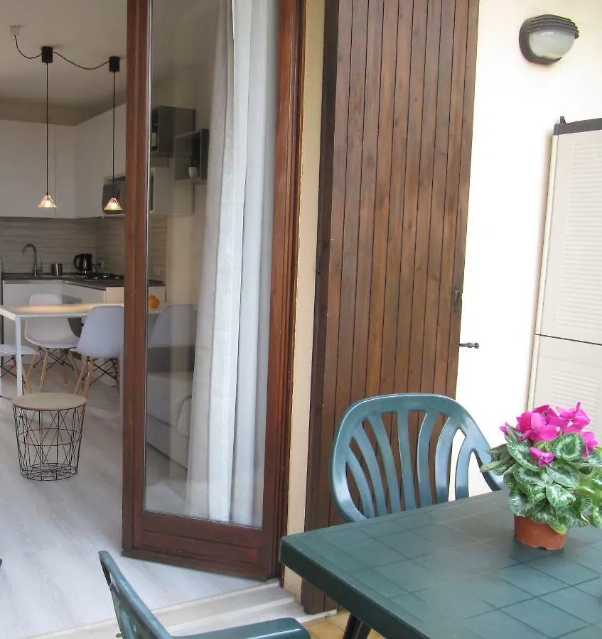 Sole Di Lazise Apartment