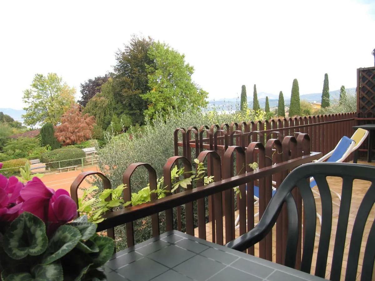 Sole Di Lazise Apartment Italy