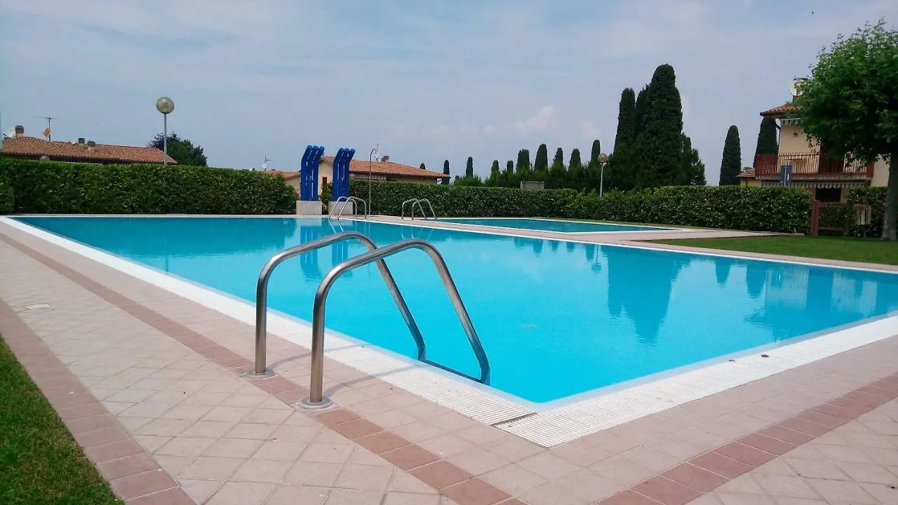 Sole Di Lazise Apartment
